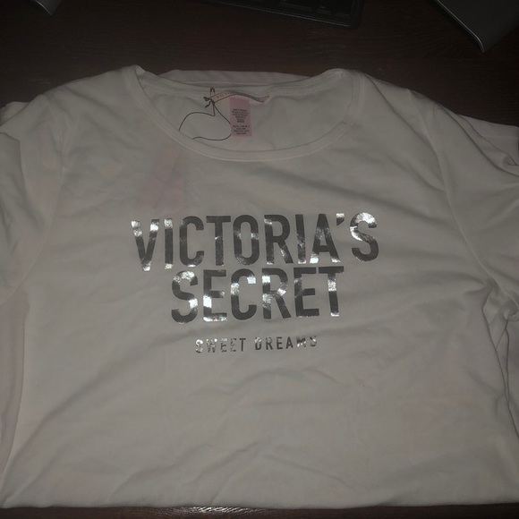 Victoria's Secret Tops - DONATED! Victoria Secret sweet dreams nightgown